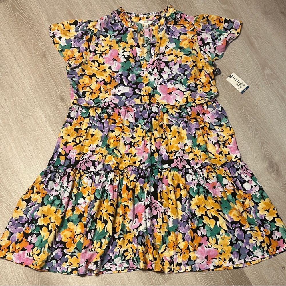 NWT Terra & Sky Plus Size Ruffled Collar V Neck Tiered Floral Dress